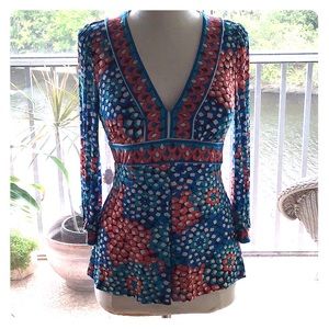 eci tunic top. Multicolor empire long sleeve sz M